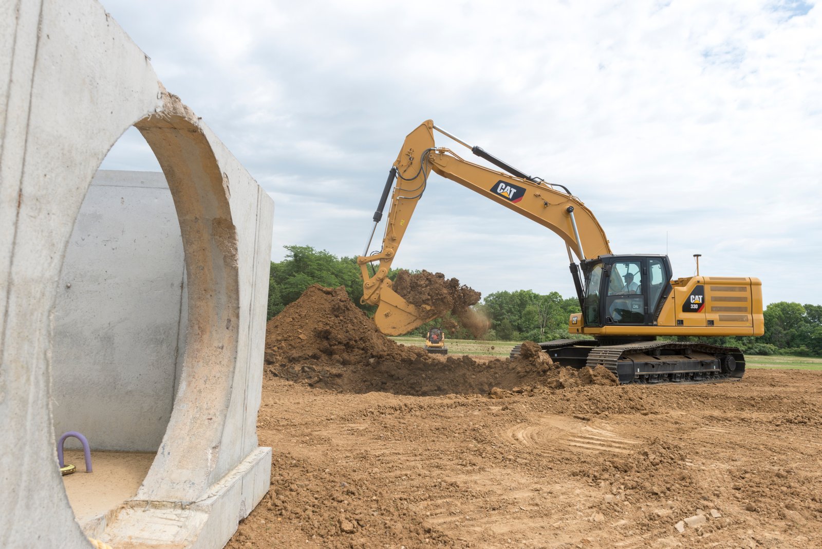 Excavadora CAT 330